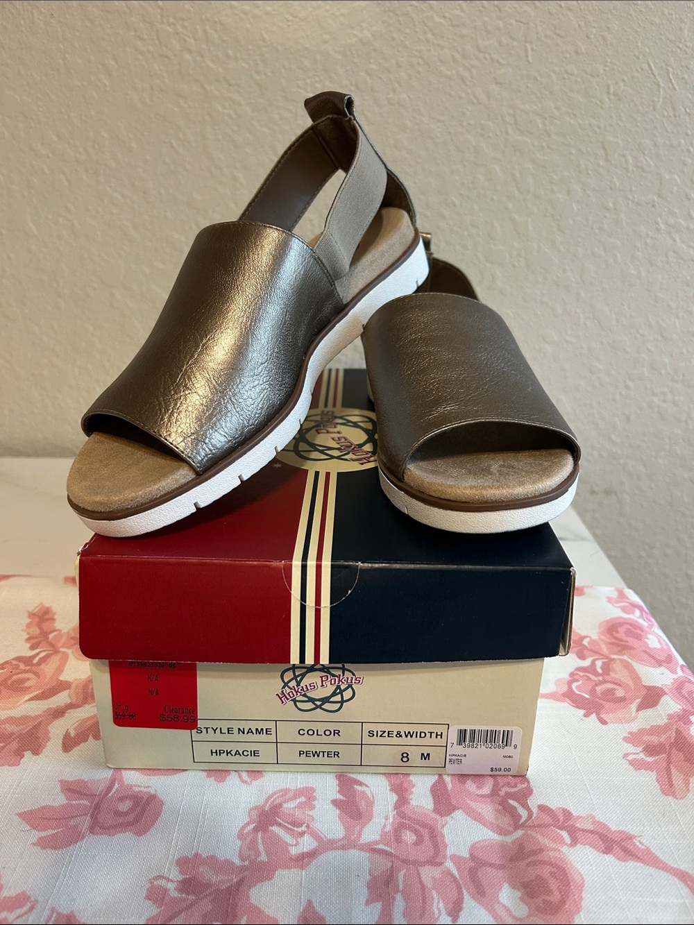 Hokus Pokus size 8 NWT HP Kacie Sandals